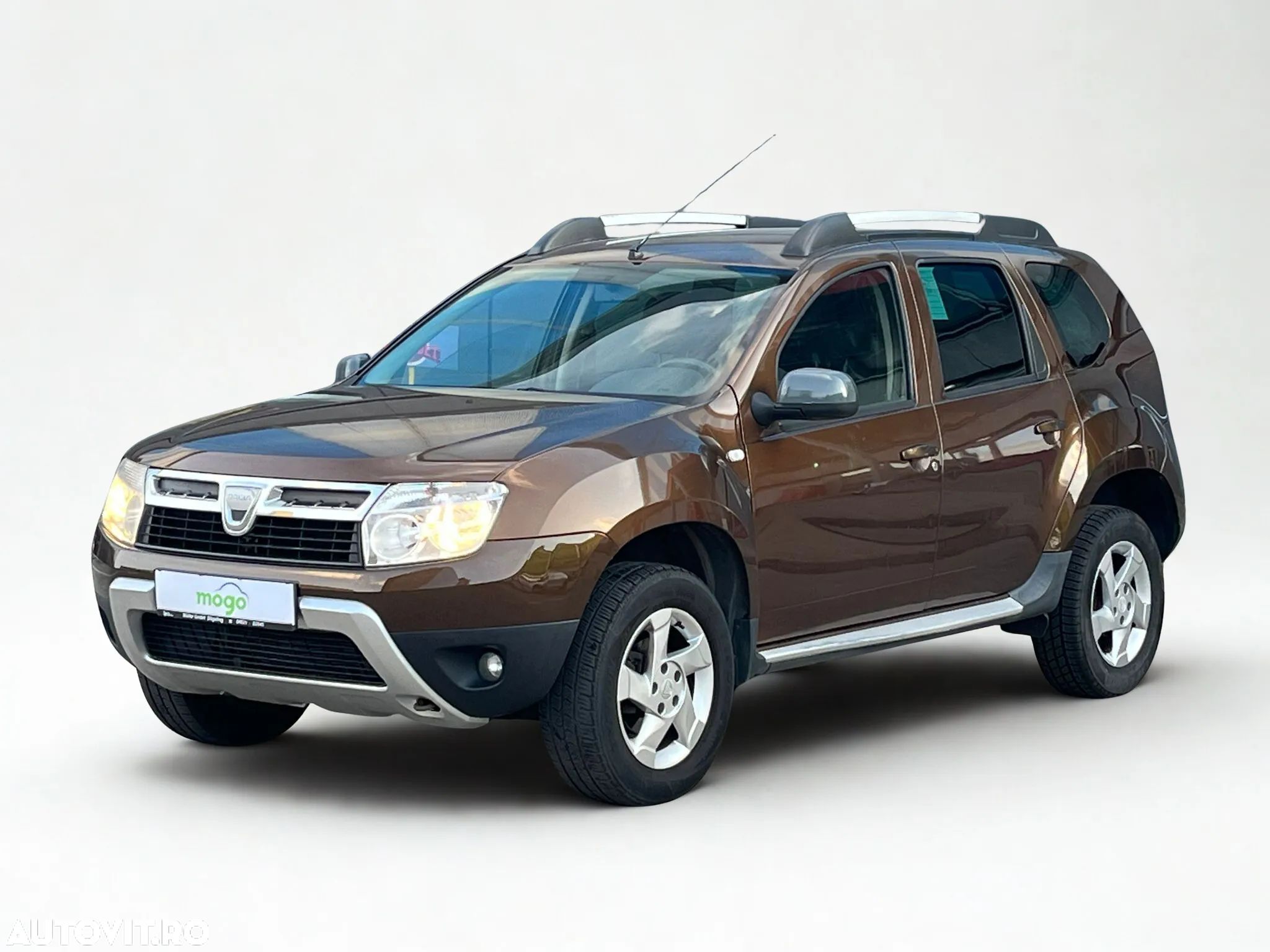 Dacia Duster 1.6 4x2 Laureate - 1