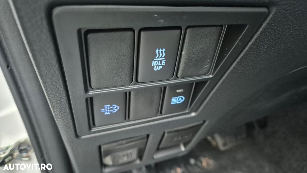 Toyota Hilux 2.8D 204CP 4x4 Double Cab AT Executive - 13