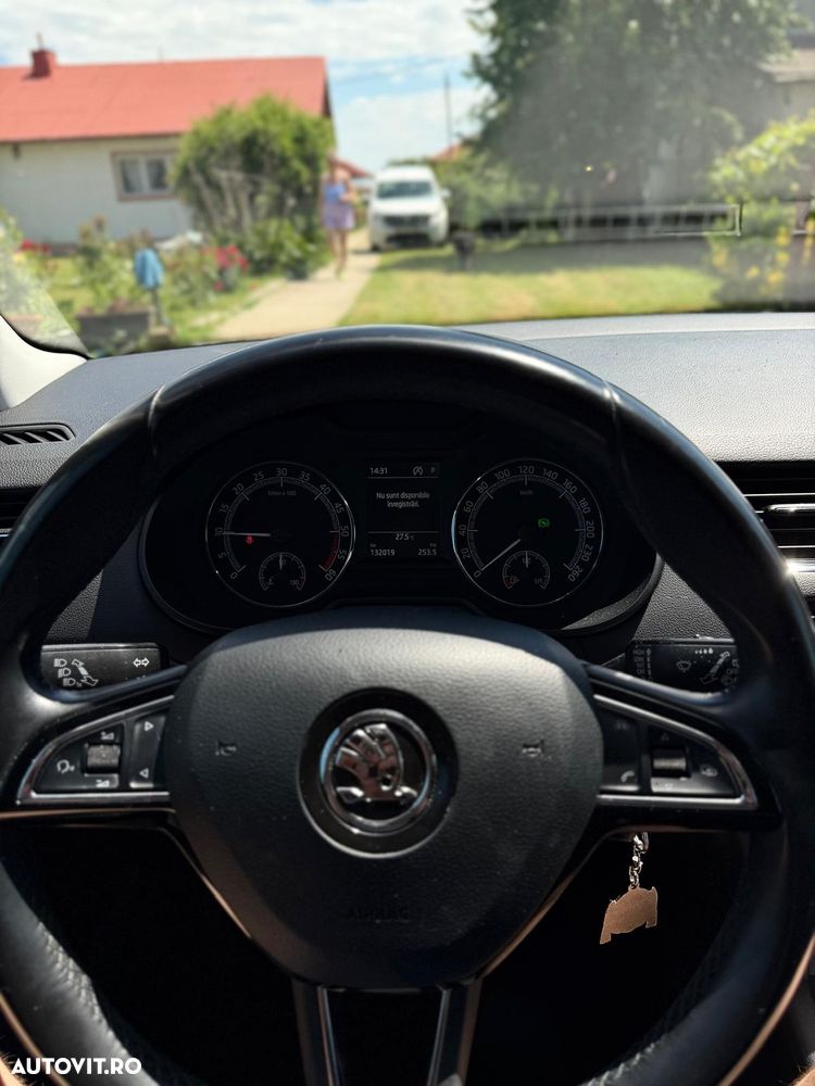 Skoda Octavia 1.6 TDI DSG Style - 7