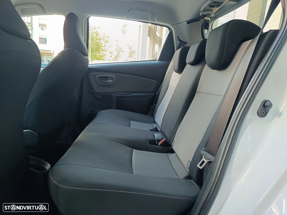 Toyota Yaris 1.5 HDF Comfort - 15