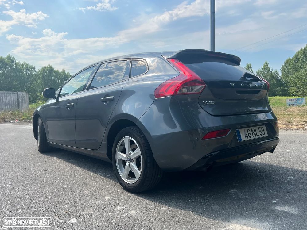 Volvo V40 2.0 D4 Summum - 5