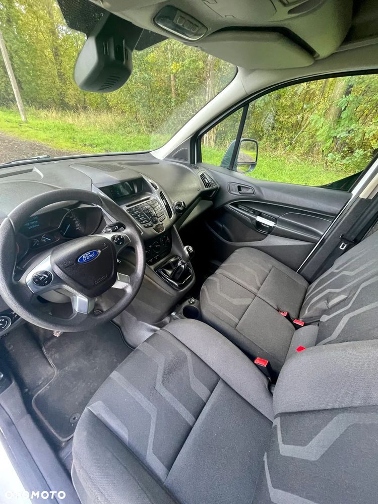 Ford Transit Connect - 13