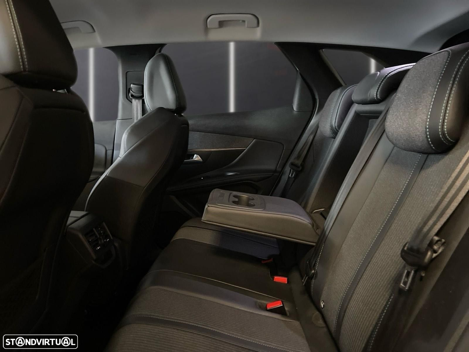 Peugeot 3008 ver-1-5-bluehdi-allure-pack - 30