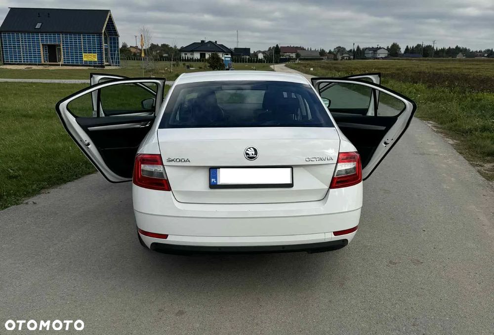 Skoda Octavia 1.6 TDI Active - 2