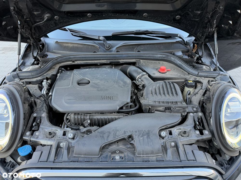 MINI Cooper Standard - 16