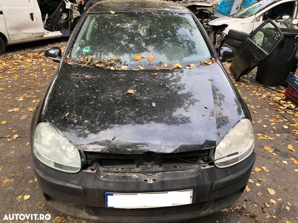 Dezmembrez VW Volkswagen Golf 5 negru benzina 2006 - 7