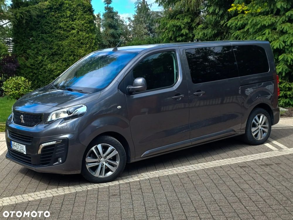 Peugeot Traveller - 2