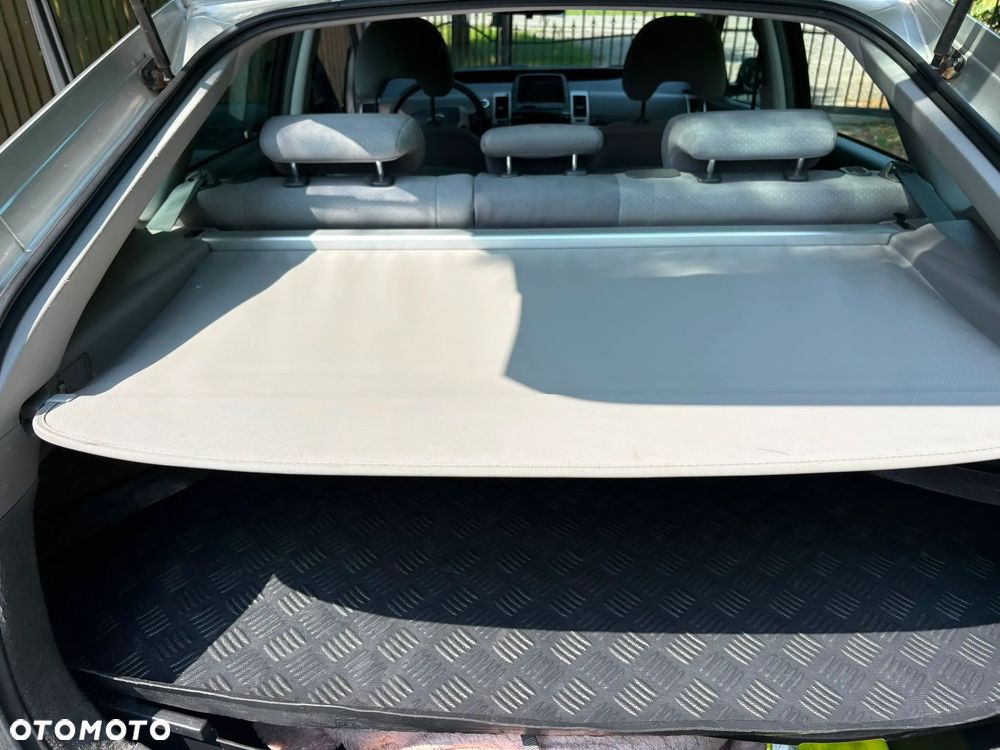 Toyota Prius - 10