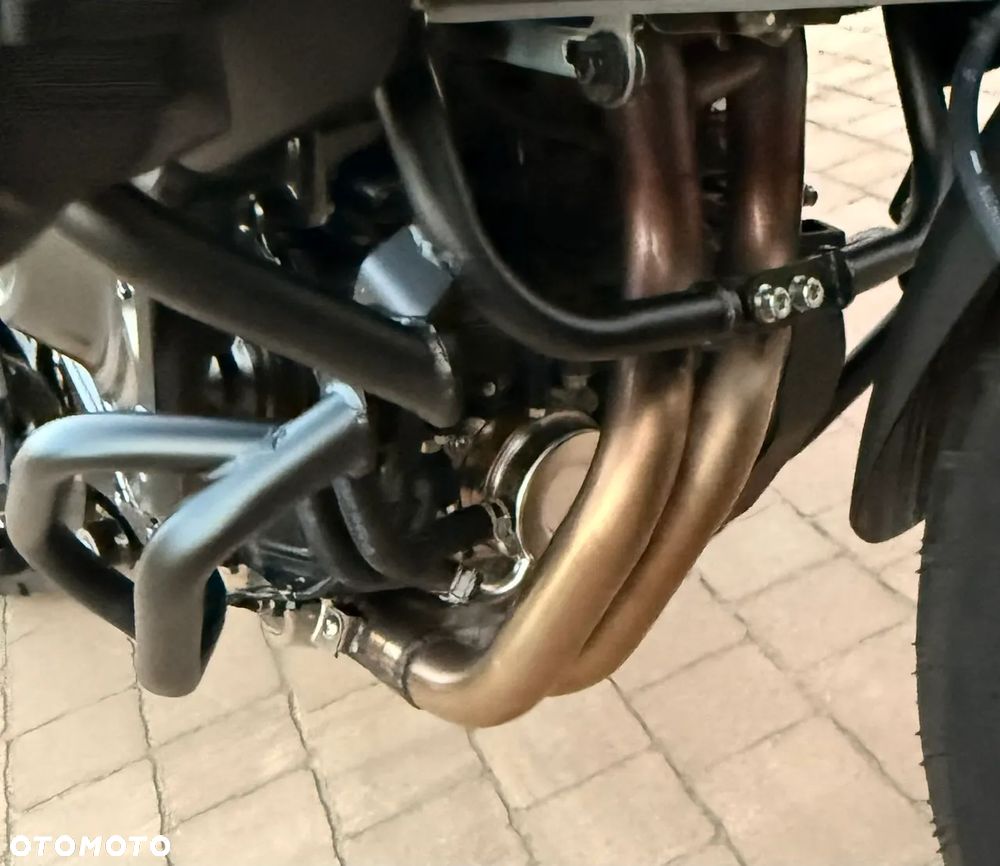 Suzuki V-STROM - 34
