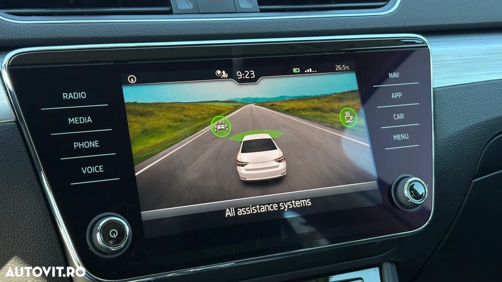Skoda Superb 2.0 TDI DSG Ambition - 16