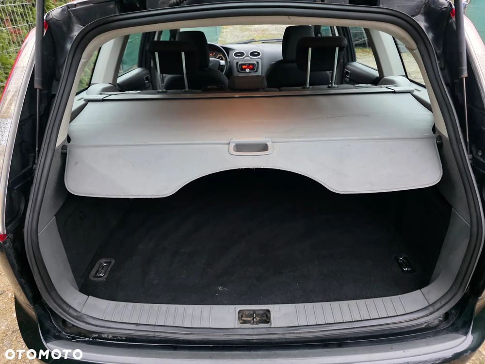 Ford Focus 1.8 Titanium - 6