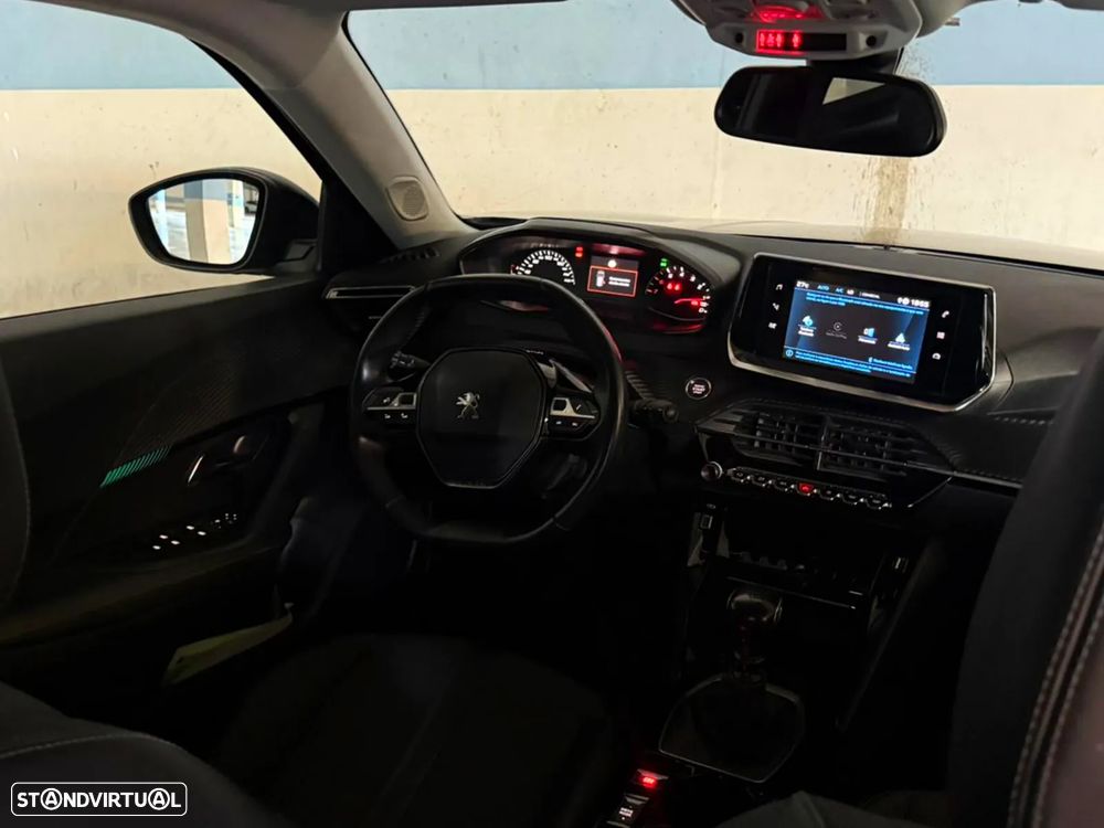 Peugeot 2008 1.2 PureTech Allure - 6