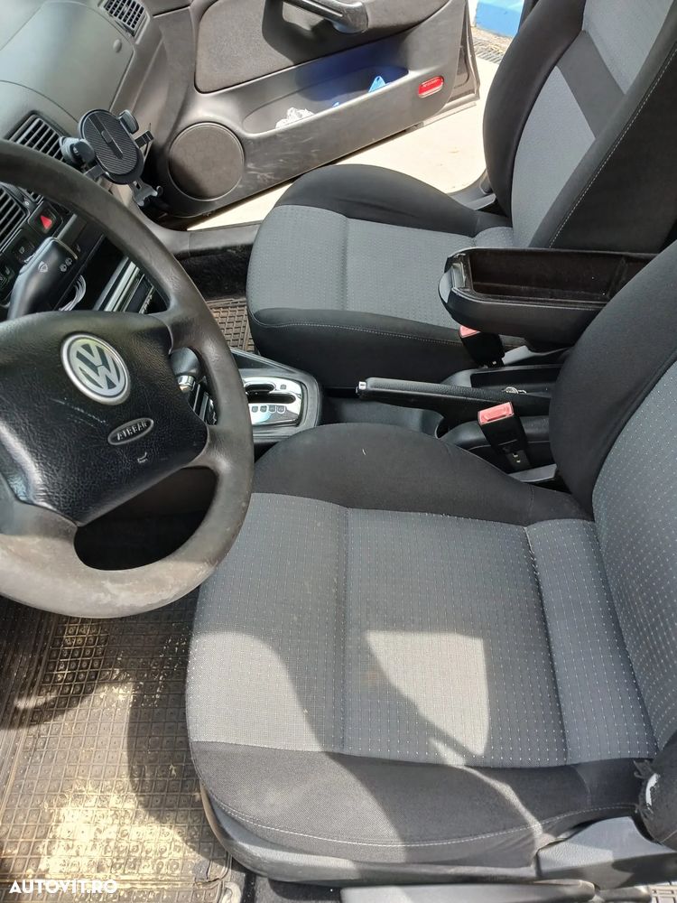 Volkswagen Golf 1.9TDI Ocean Aut - 13