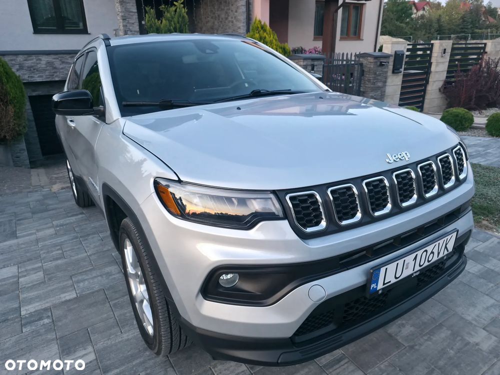 Jeep Compass - 33