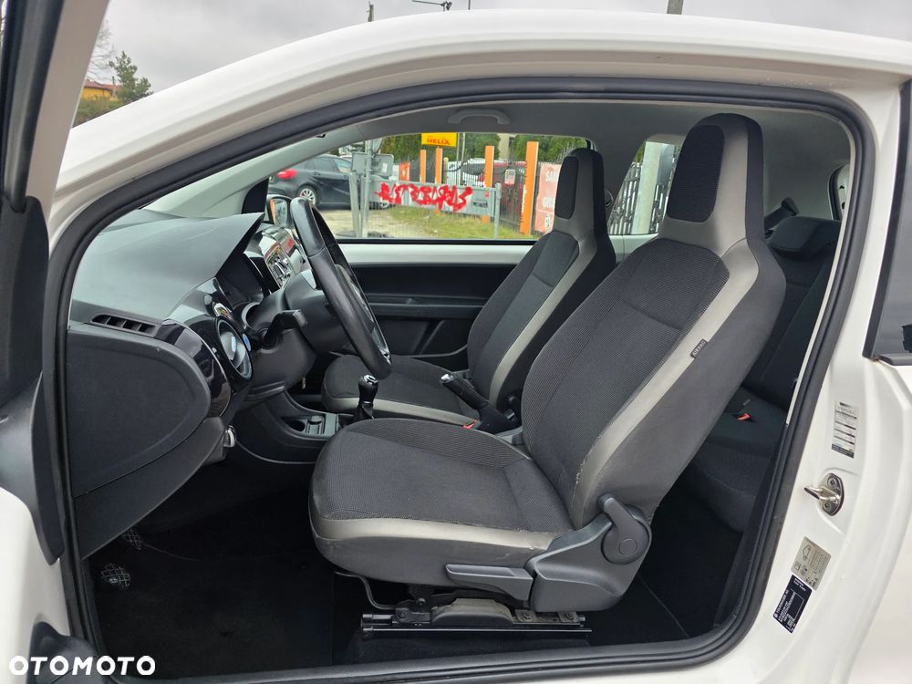Volkswagen up! 1.0 take - 14
