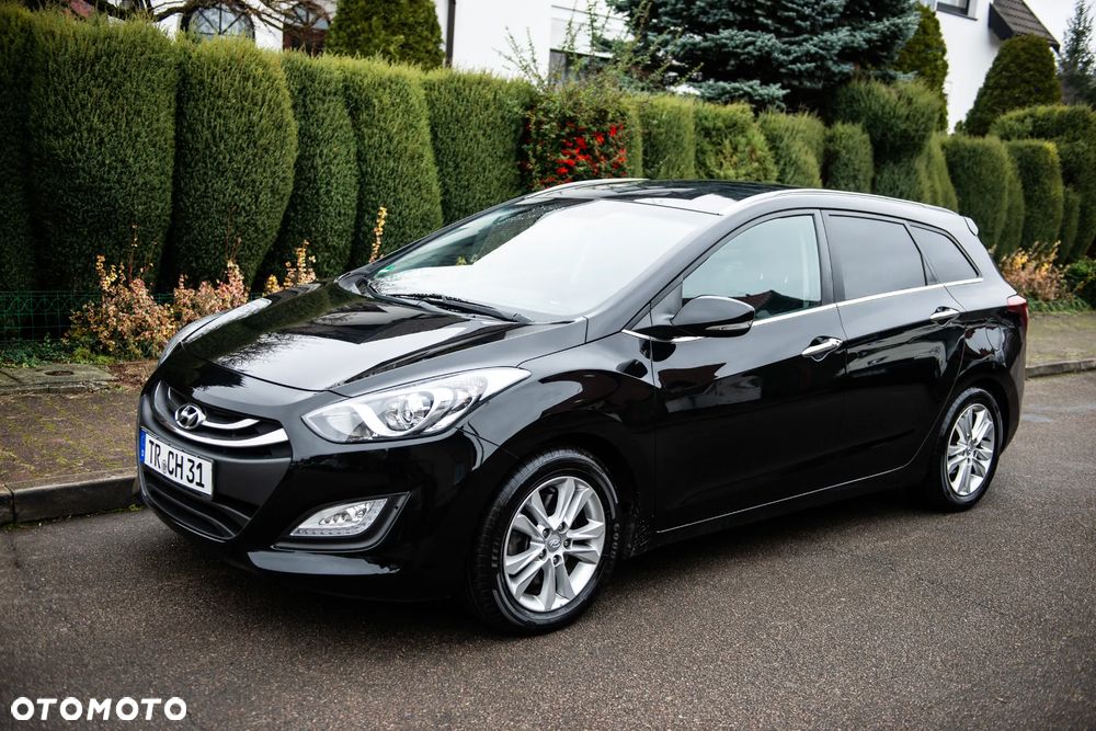 Hyundai i30 blue Kombi 1.6 GDi Passion - 10