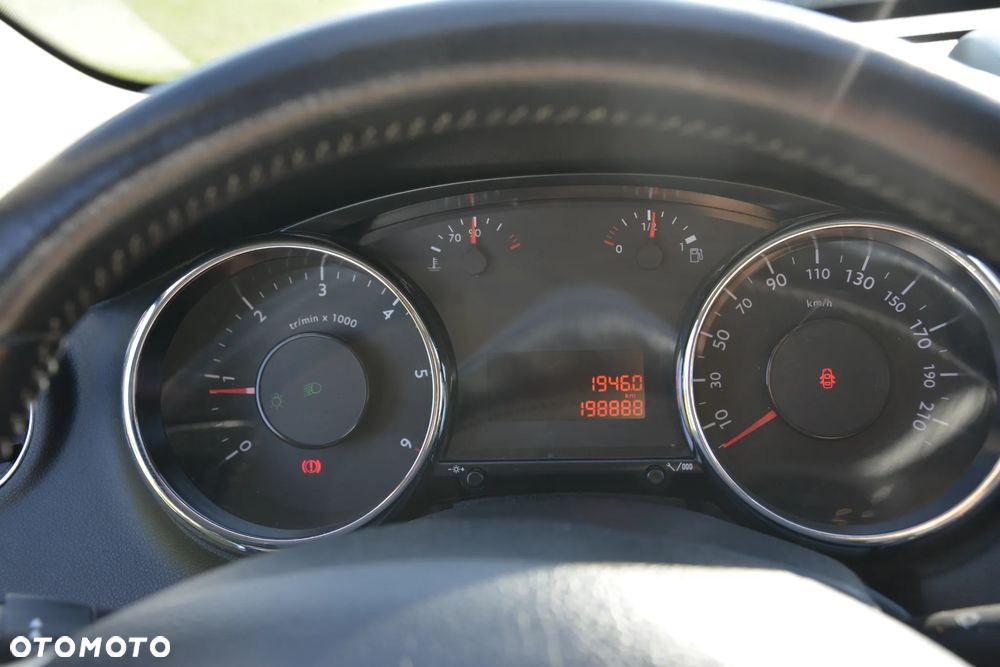 Peugeot 5008 1.6 HDi Active 7os - 14