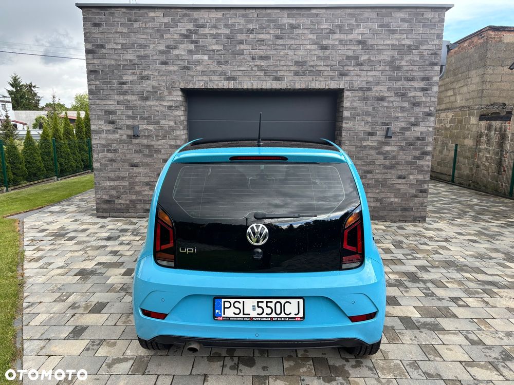 Volkswagen up! R-Line - 10