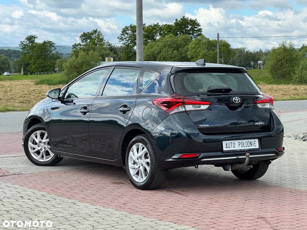 Toyota Auris 1.33 Dual-VVT-i Life - 4