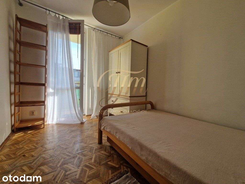 2 oddzielne pokoje + salon z kuchnią blisko Wum!