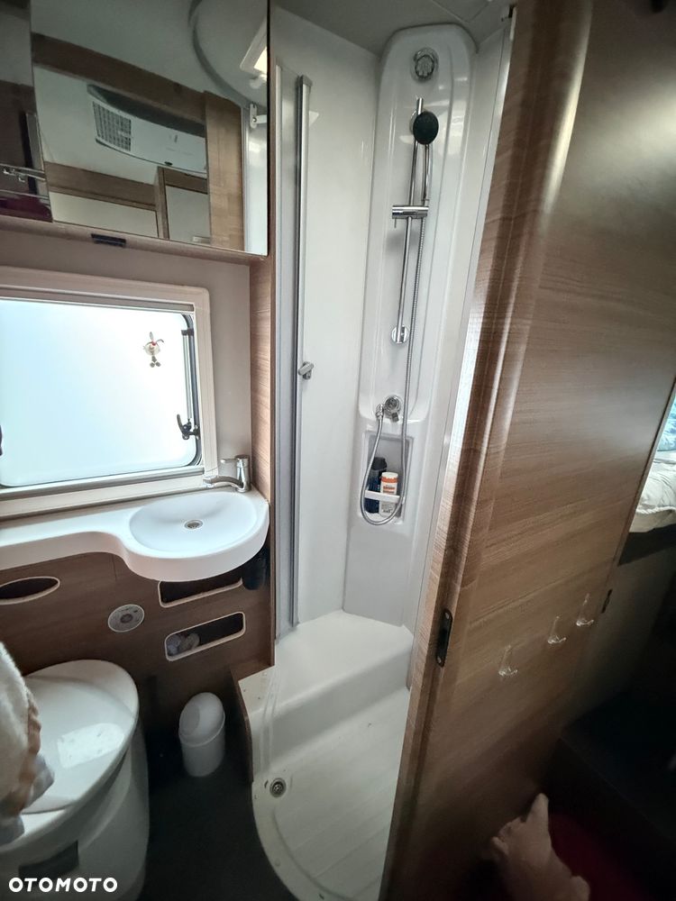 KNAUS Live Wave 700 MEG - 19