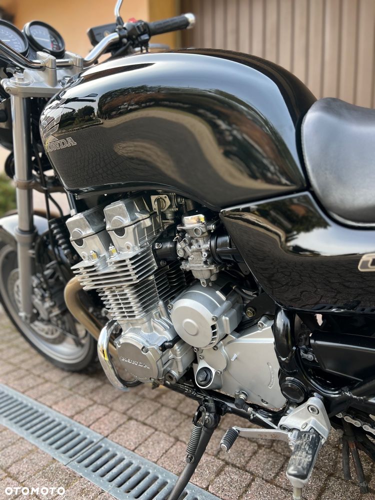 Honda CB - 17