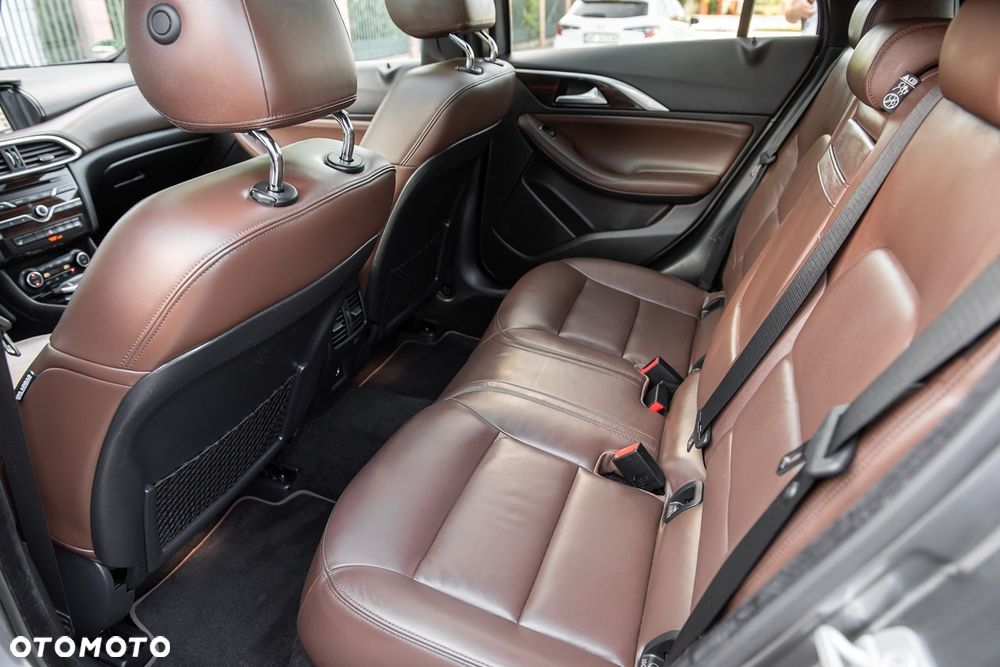 Infiniti QX30 2.2d DCT AWD Luxe Tech - 26