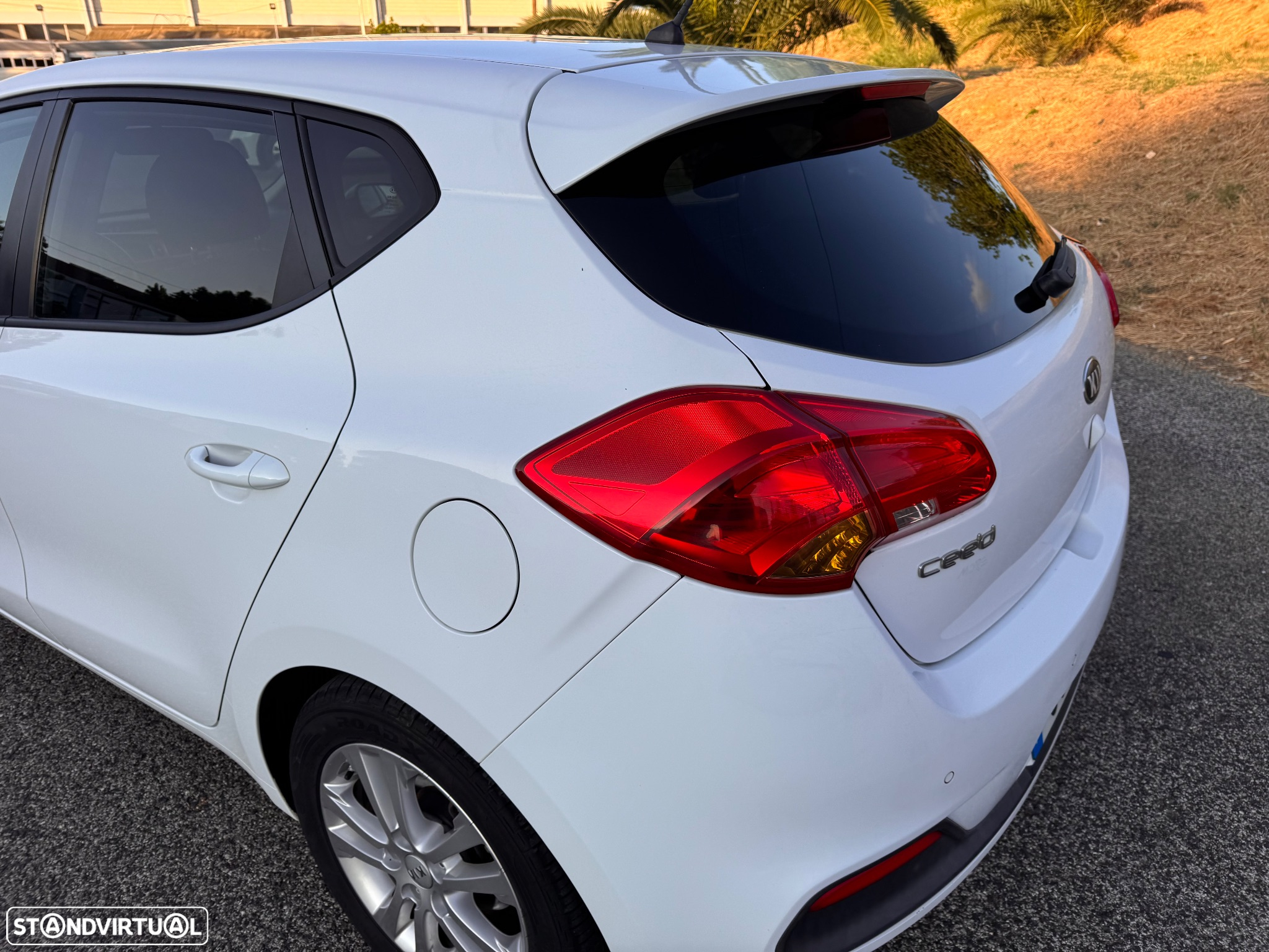 Kia Ceed 1.4 CRDi More Edition - 24