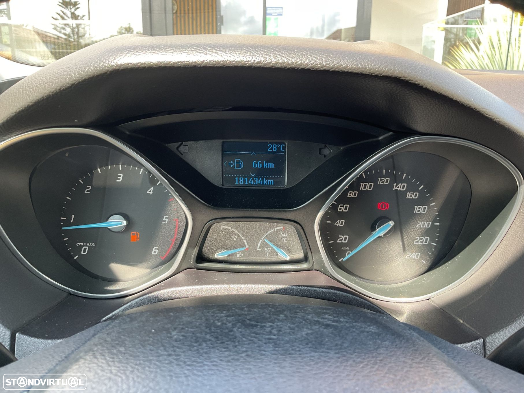 Ford Focus SW 1.6 TDCi Trend - 23