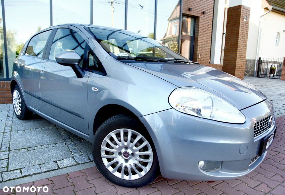 Fiat Punto 1.4 Young - 22