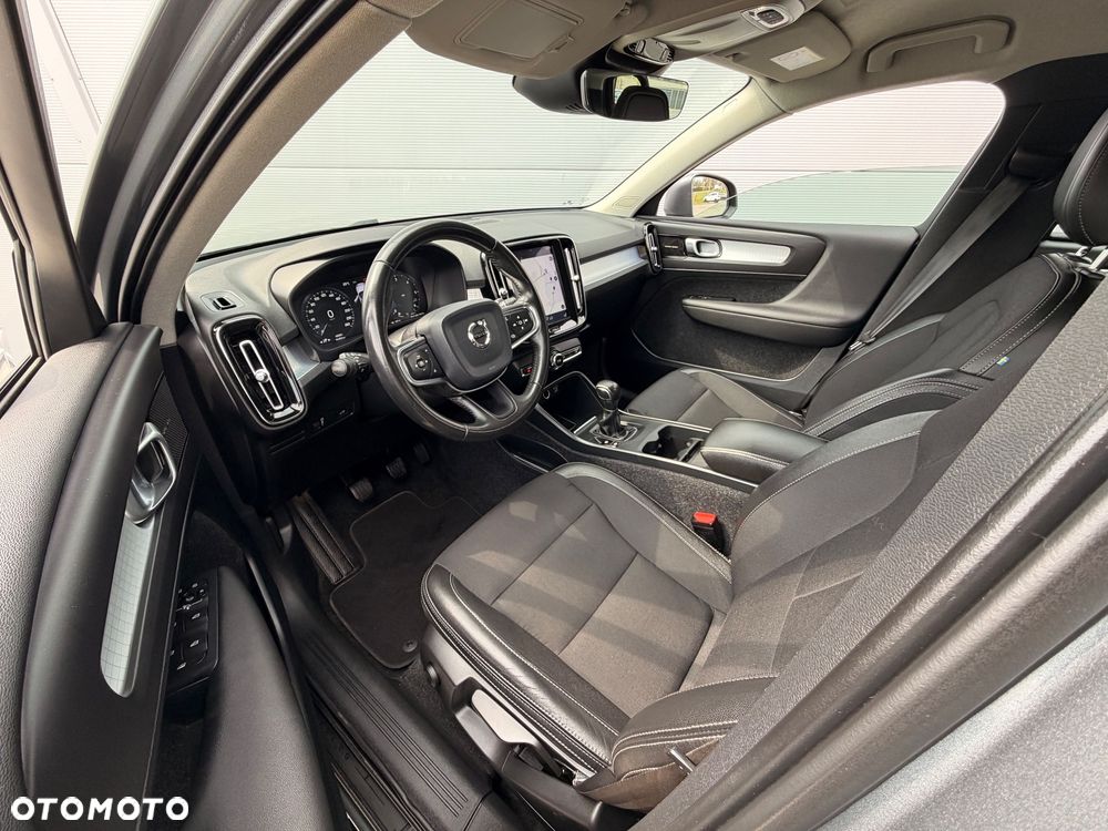 Volvo XC 40 D3 Momentum Pro - 8