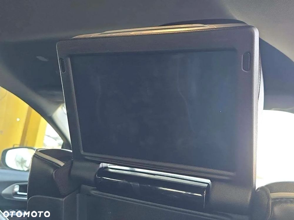 Chrysler Pacifica - 20