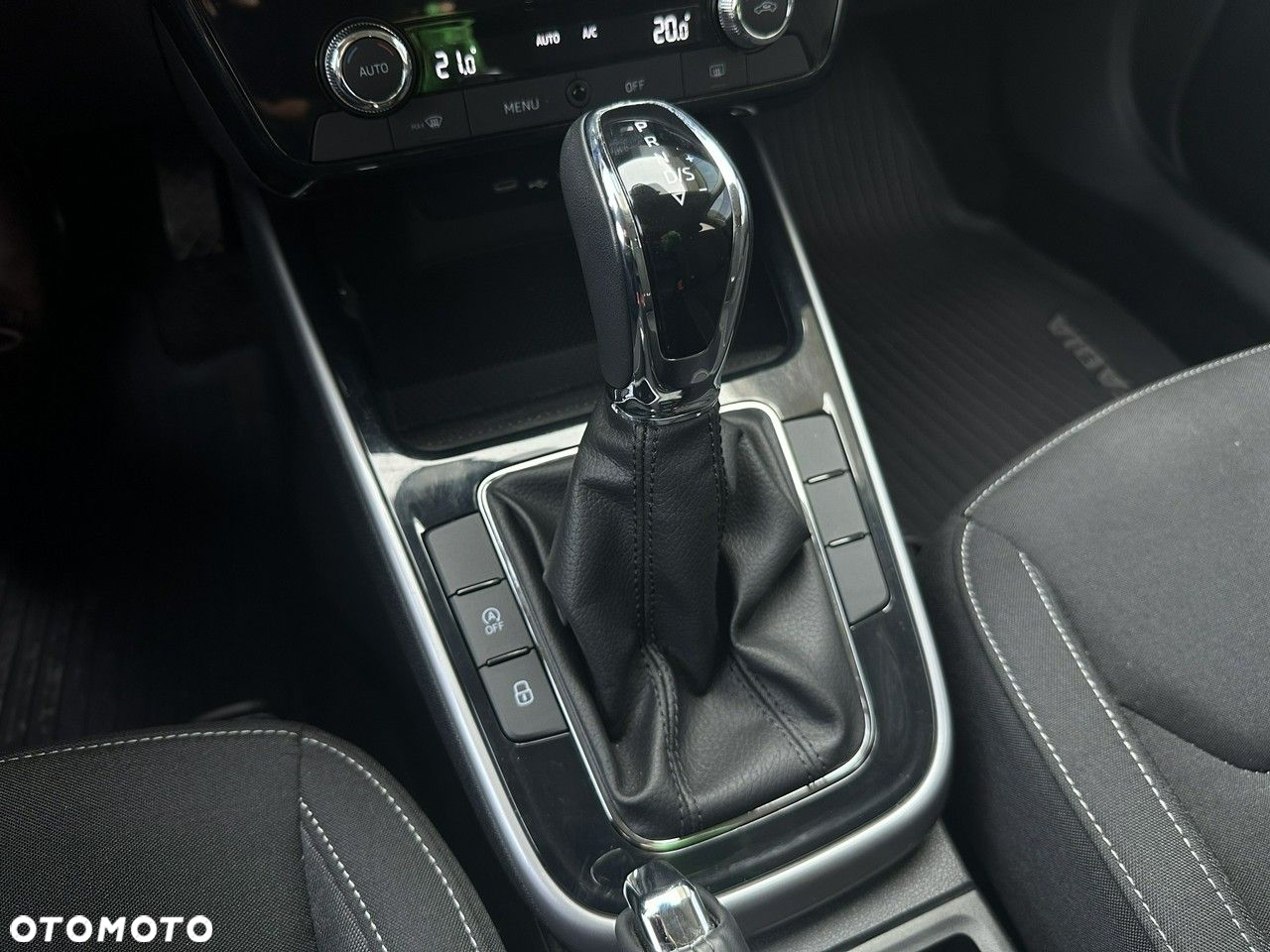 Skoda Fabia - 13