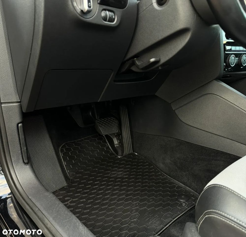 Volkswagen Jetta - 10