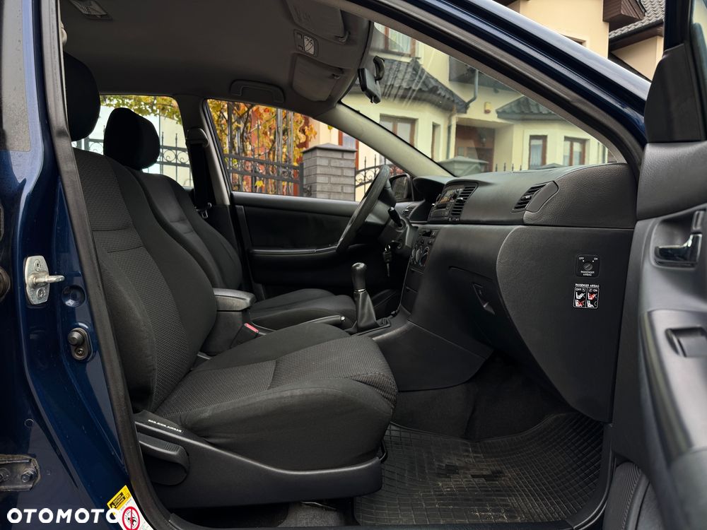 Toyota Corolla 1.4 VVT-i Terra Polaris - 12
