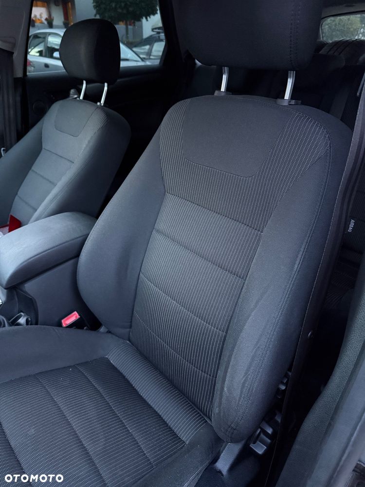Ford Mondeo 2.0 TDCi Titanium - 19