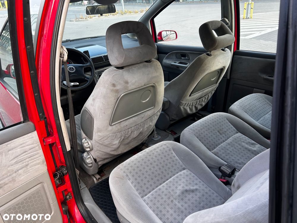 Volkswagen Sharan 1.9 TDI Comfortline - 10
