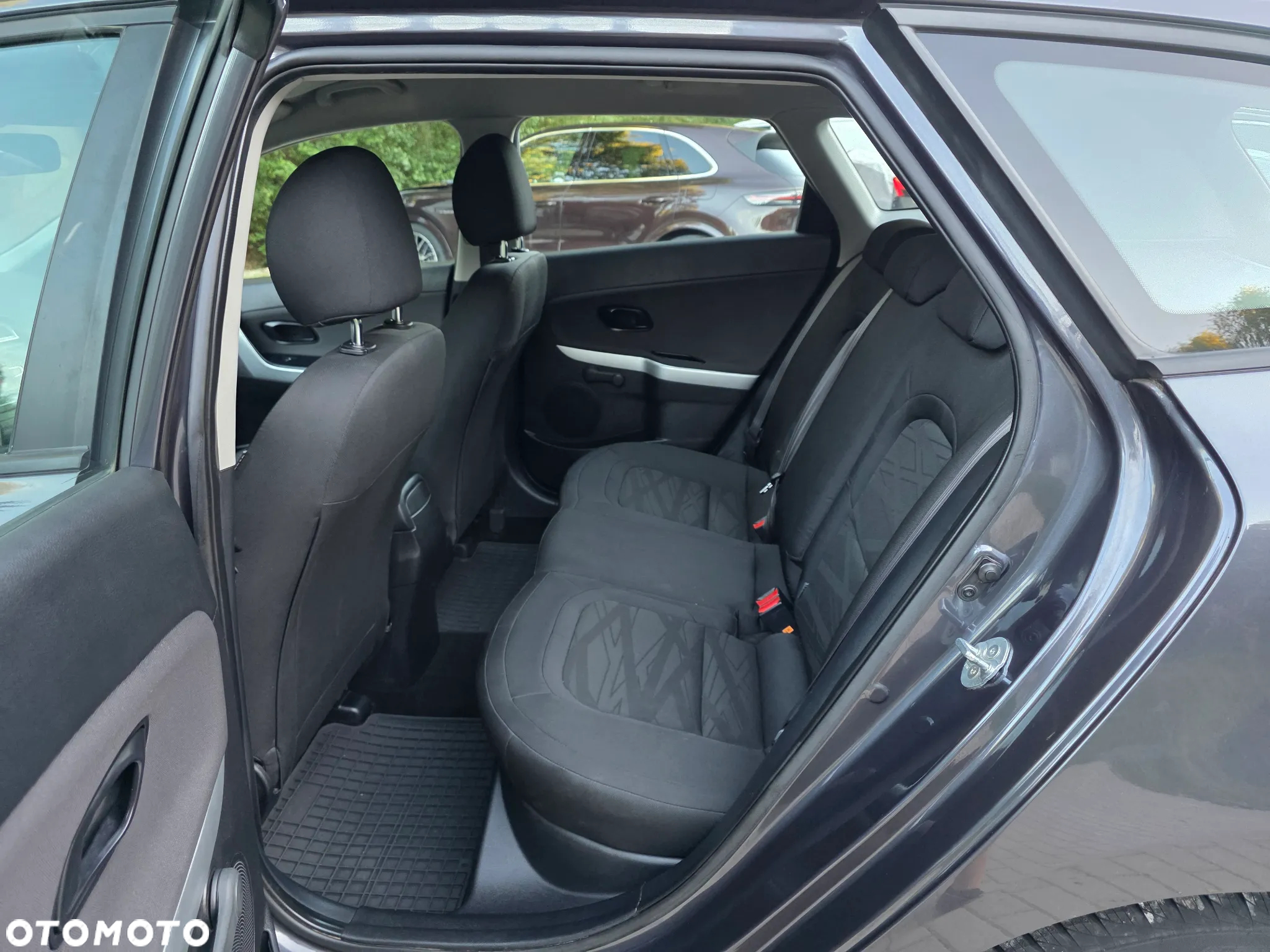 Kia Ceed Cee'd 1.6 GDI M DCT - 14