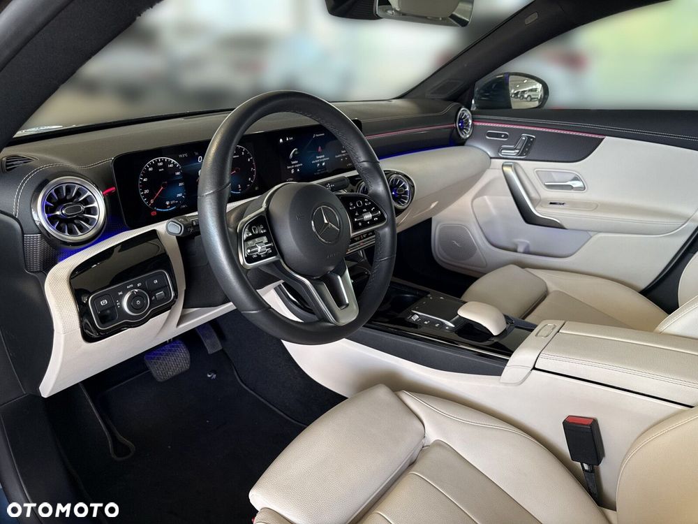 Mercedes-Benz CLA - 15