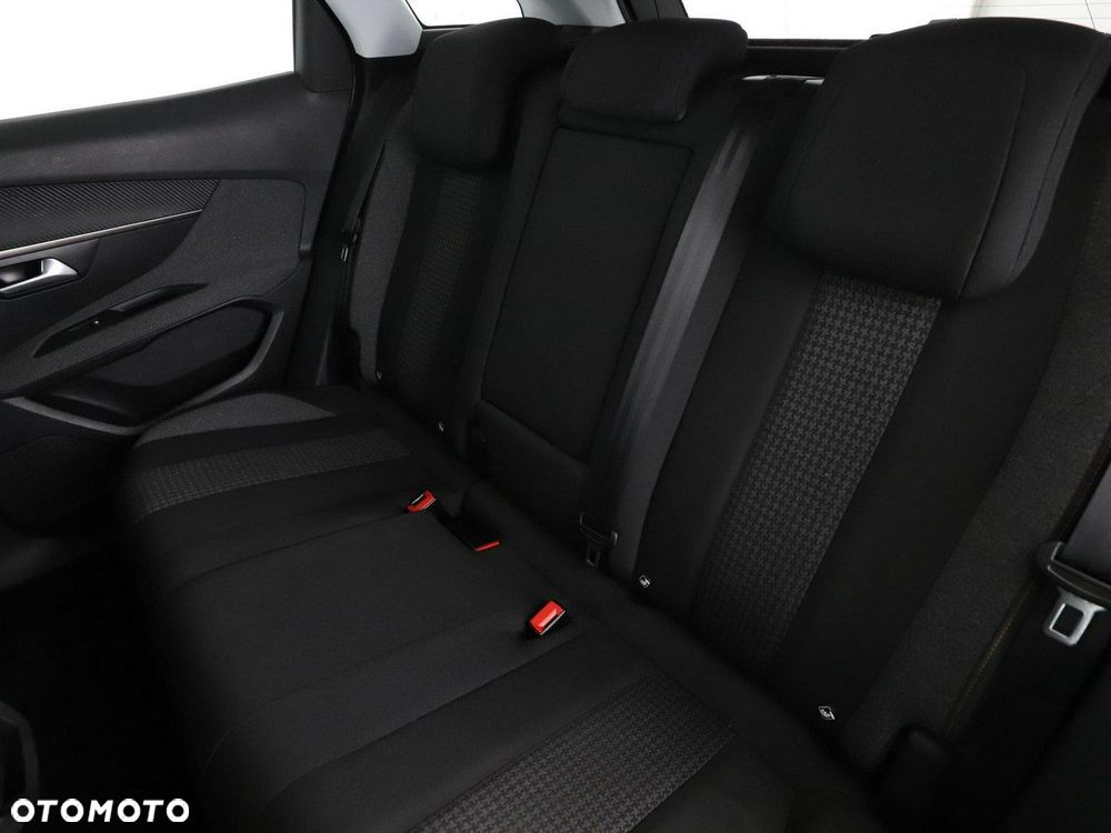 Peugeot 3008 BlueHDi 130 Stop & Start EAT8 Active Business-Paket - 18