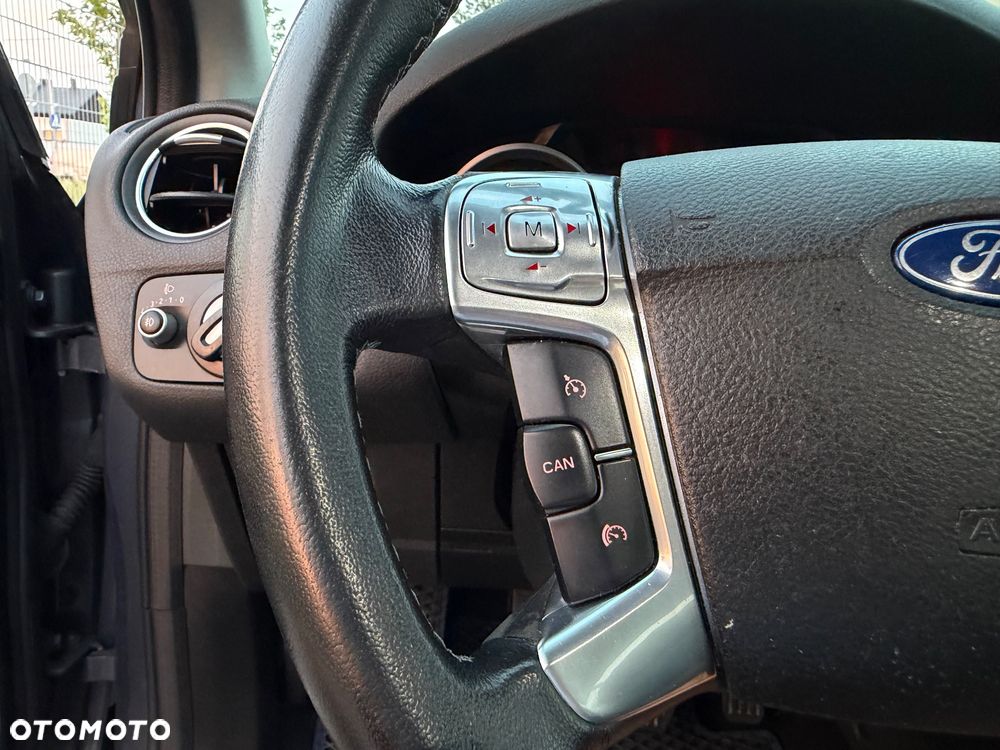 Ford Mondeo - 15