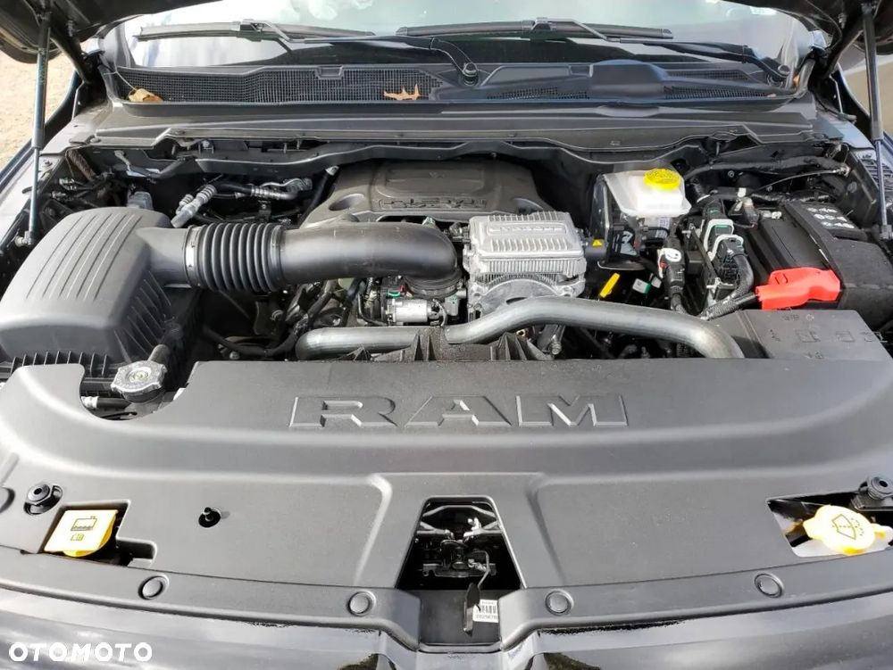 Dodge RAM 5.7 4x4 - 6