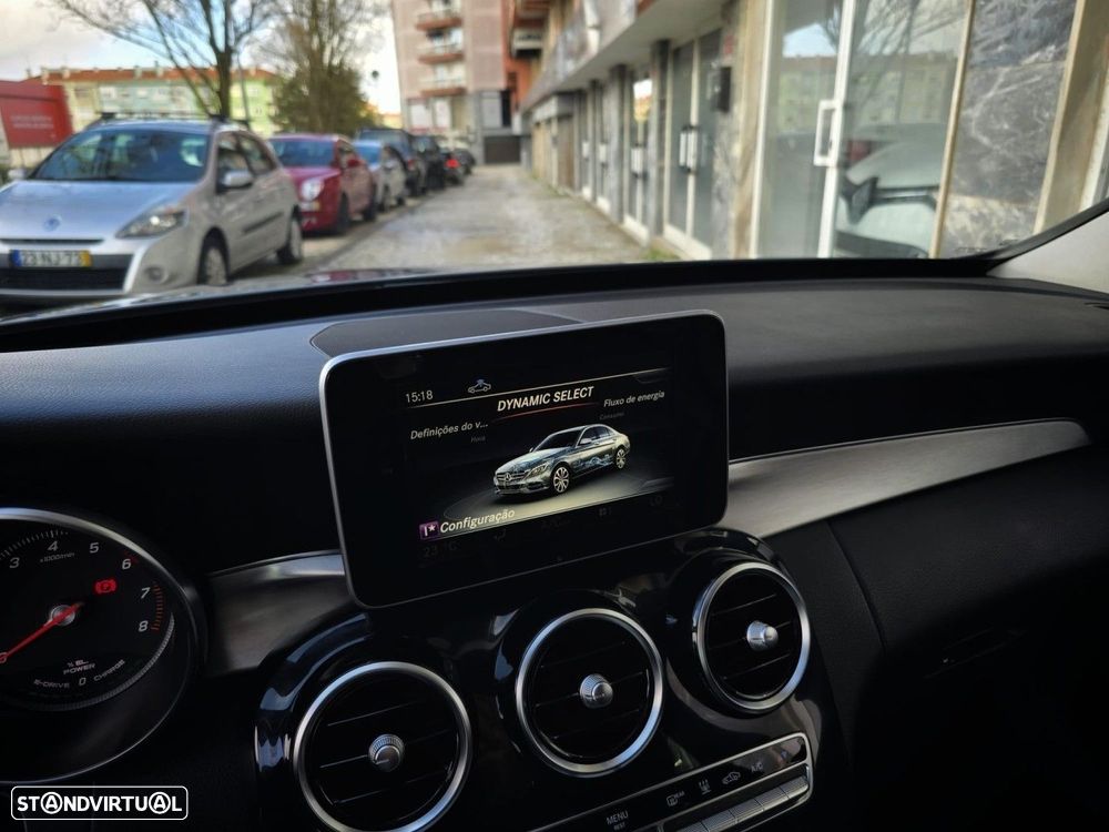 Mercedes-Benz C 350 e - 29