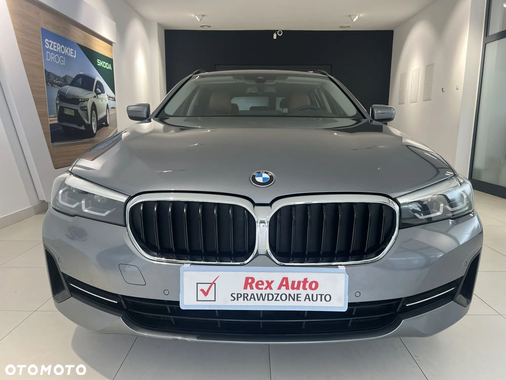 BMW Seria 5 520d mHEV - 5