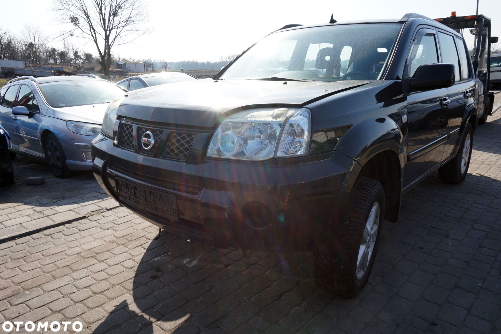 ZWROTNICA PIASTA LEWY PRZÓD X-TRAIL T30 I 2.0 16V 40015-8H300 40202-2Y010 NISSAN 2001-2007 - 1