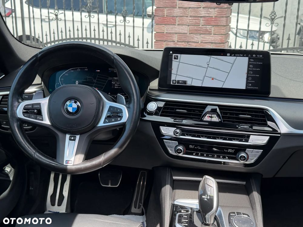 BMW Seria 5 520d xDrive MHEV M Sport sport - 8