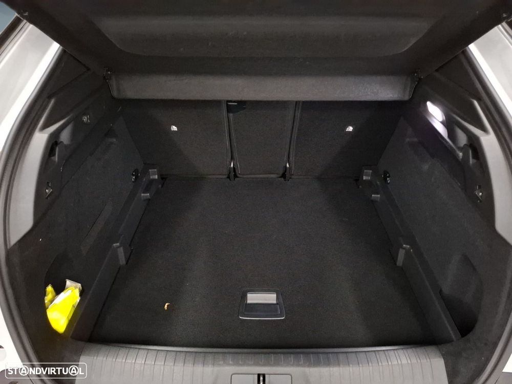 Peugeot 3008 1.2 Hybrid Allure e-DCS6 - 21