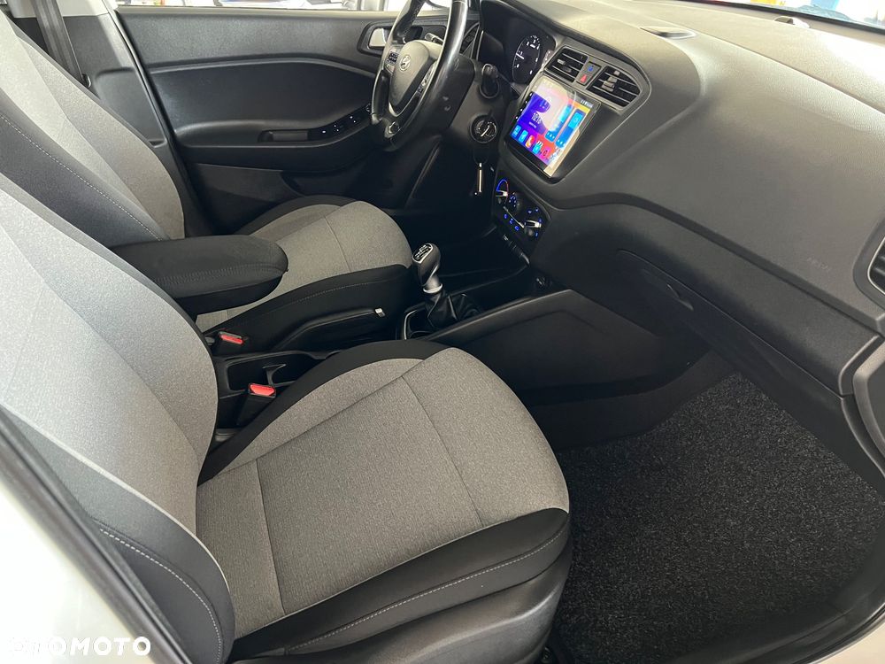Hyundai i20 - 34