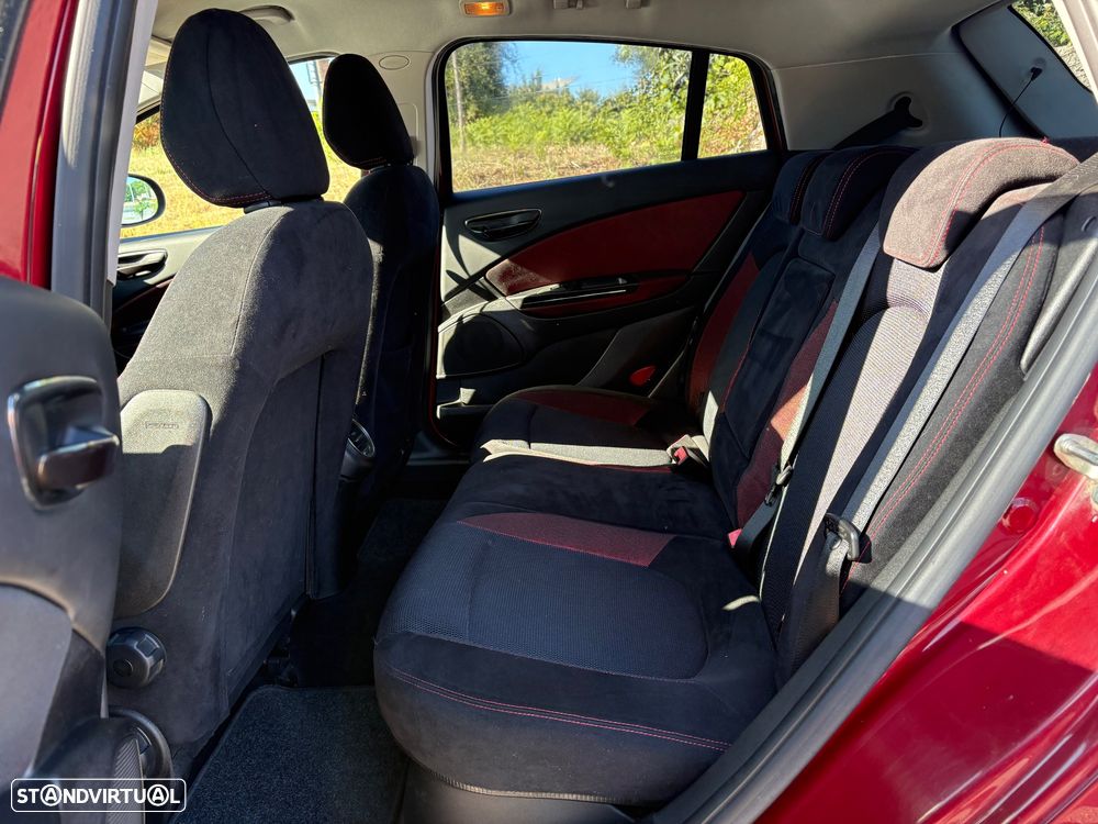 Fiat Bravo 1.9 M-Jet Sport - 8