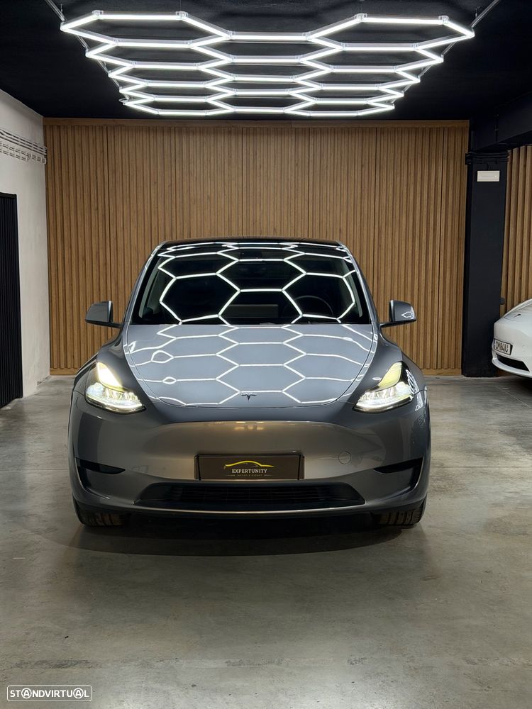 Tesla Model Y RWD - 2